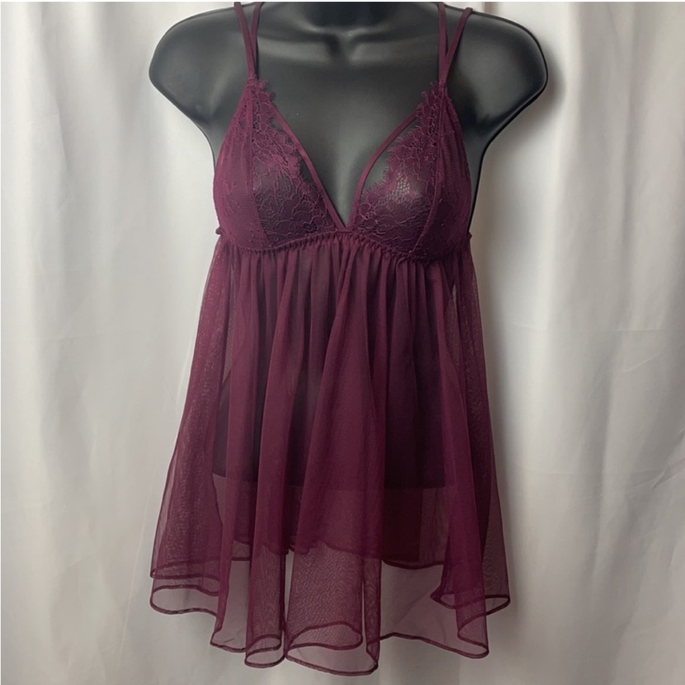 VICTORIA SECRET BURGUNDY LACE BABYDOLL
SIZE SMALL